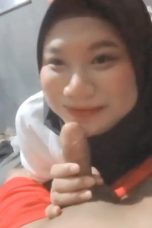 Jilbab Binal Sepong Pacar Sampe Crott – He He Mentok!! 2 Menit 19 Detik