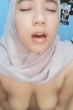 Bokep ABG Jilbab Jilboobs Yunita Ayu Omek Dildo ID 25956887 Mango 22 Menit