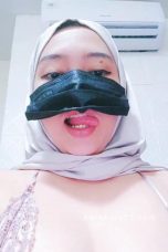 Itil Caca Jilbab Disodok Kontol Cowoknya Mendesah Nikmat 10 Menit