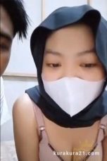 ABG Jilbab Cantik Memek Udah Gatel Lama Banget Mau Ngewe Cowoknya 20 Menit